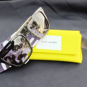 Marc Jacobs Black Oversized Flat Top Square Sunglasses with Neon Case